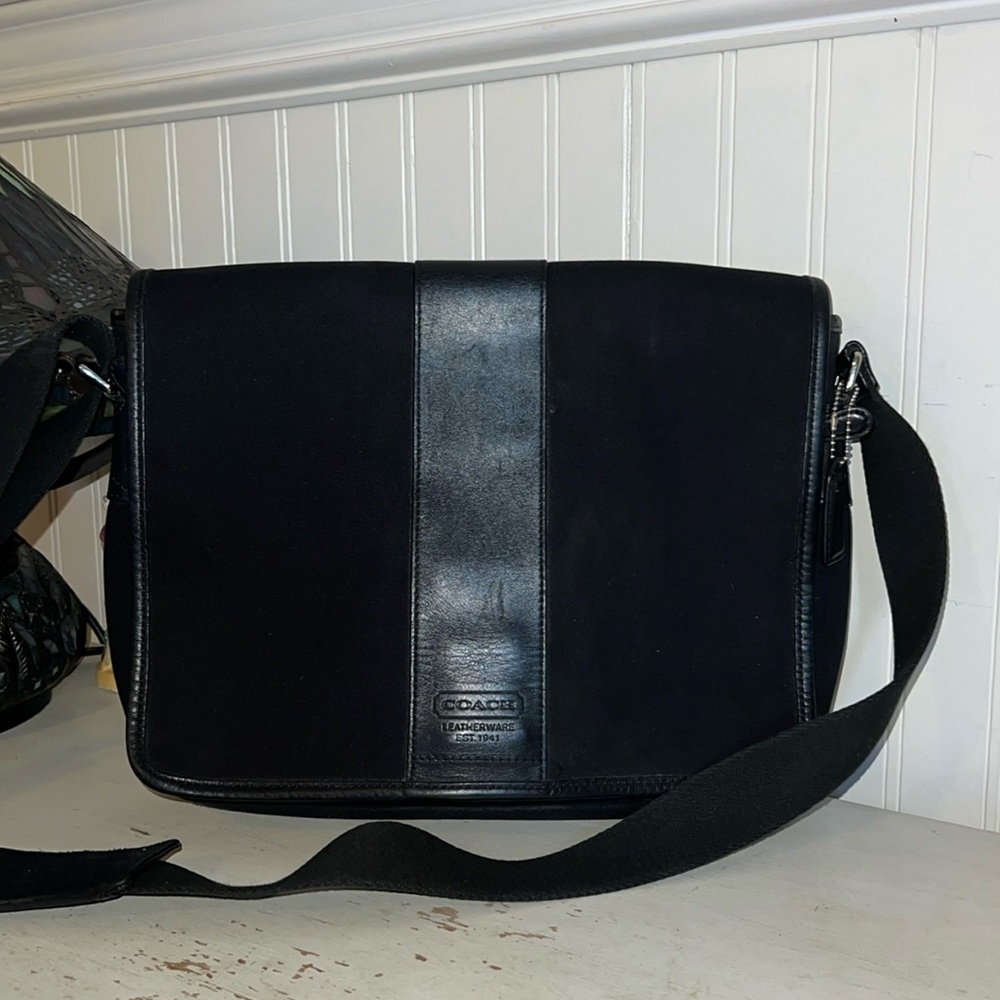 Coach 6411 messenger laptop bag leather & nylon black